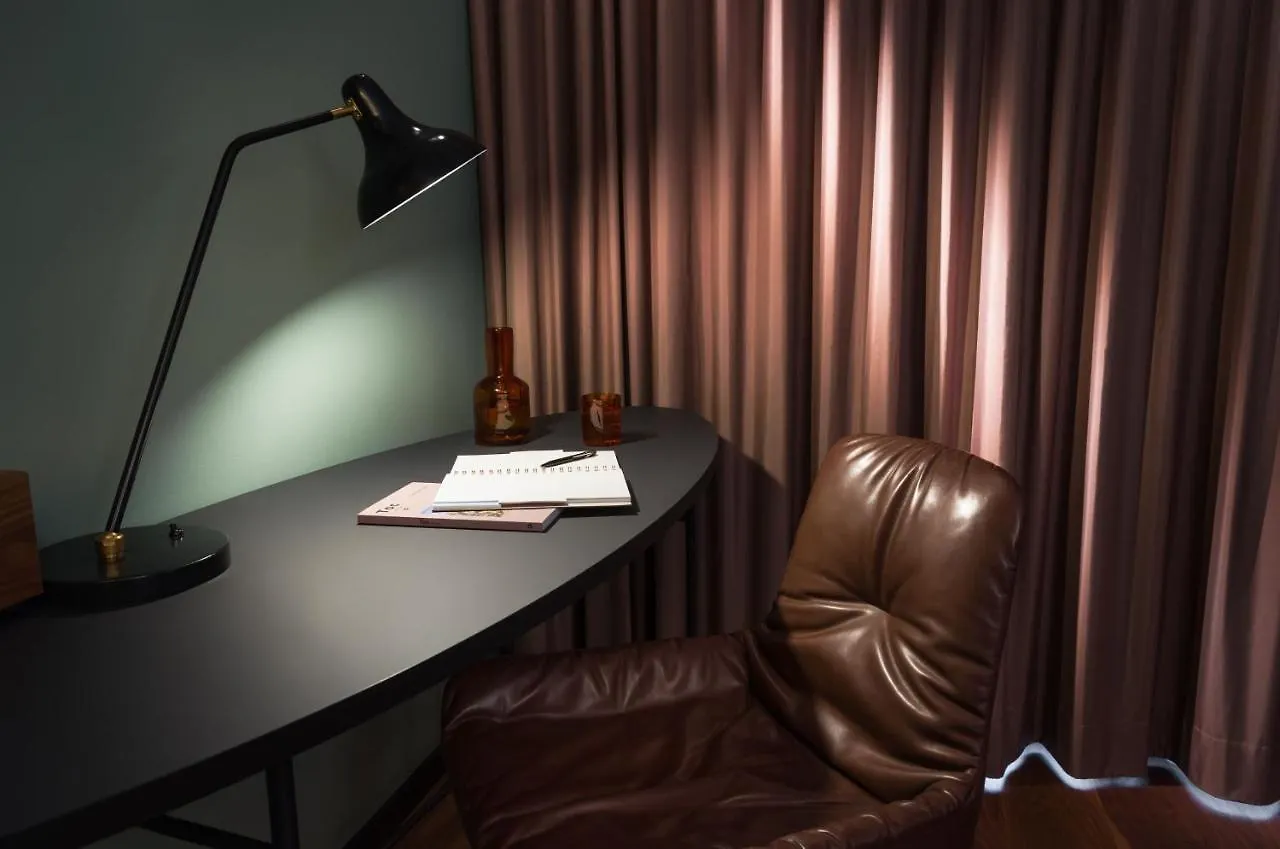 Emilu Design Hotel شتوتغارت 4*,